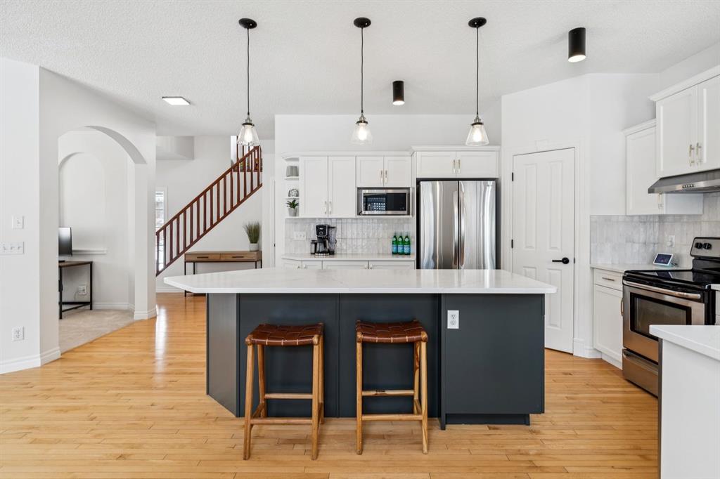 90 Tuscany Glen Place NW, Calgary, Alberta, T3L2Z4