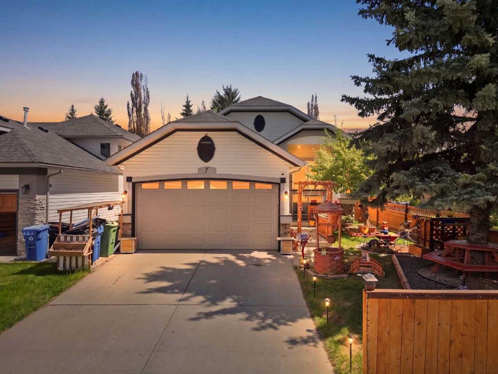 7 Chaparral Road SE, Calgary, Alberta, T3K 5N4