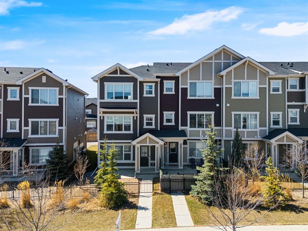 205 Sundown Road, Cochrane, Alberta, T4C 2M6