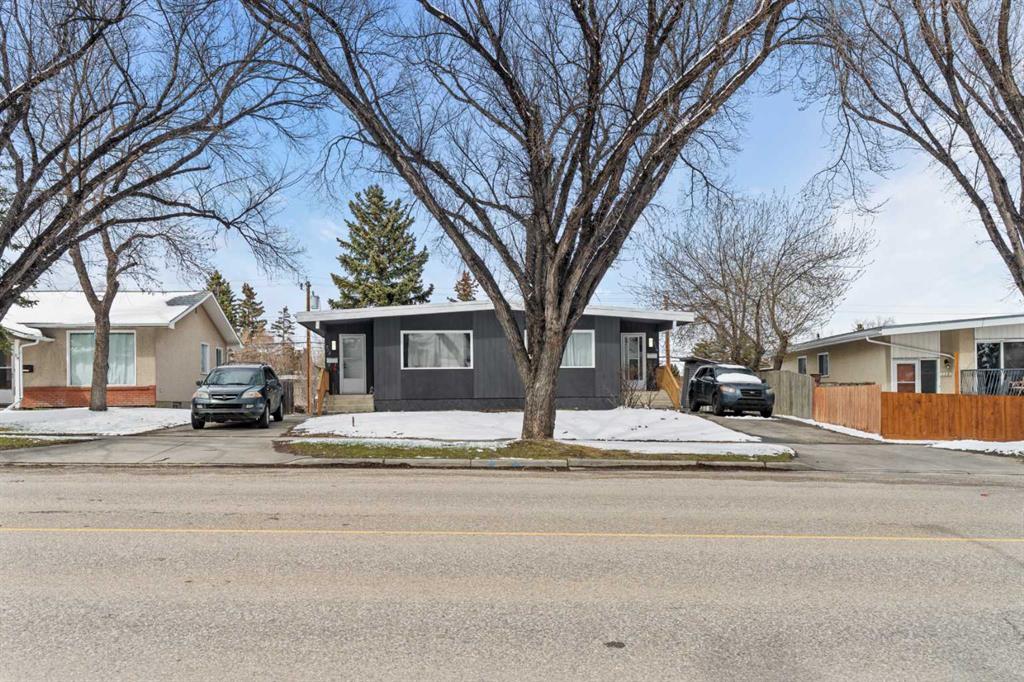 710 / 712 72 Avenue NW, Calgary, Alberta, T2K 0P4