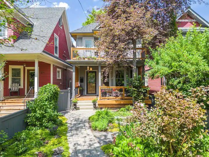 612 23 Avenue SW, Calgary, Alberta, T2S0J7