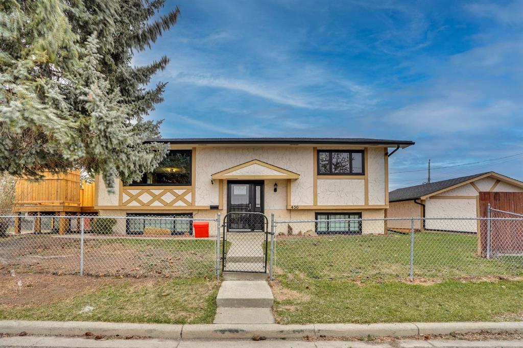 436 Huntley Way NE, Calgary, Alberta, T2K 4Z8