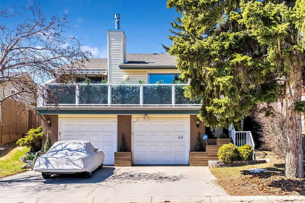 59 Strathcona Close SW, Calgary, Alberta, T3H 1L2