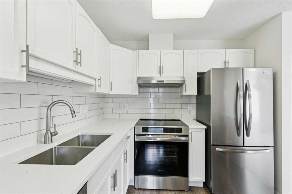 #2309 2309 Hawksbrow Point NW, Calgary, Alberta, T3G 4C9