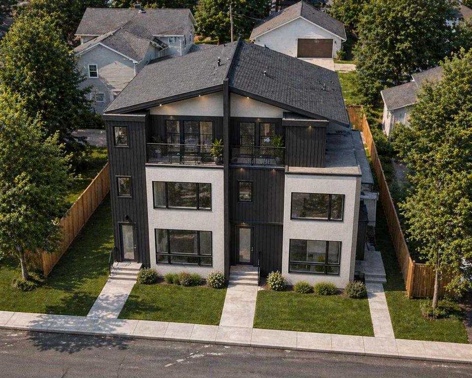 2624 1 Avenue NW, Calgary, Alberta, T2N 0C4