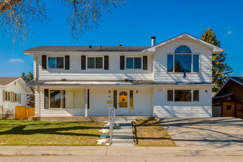 43 Mapleburn Drive SE, Calgary, Alberta, T2J 1Y3