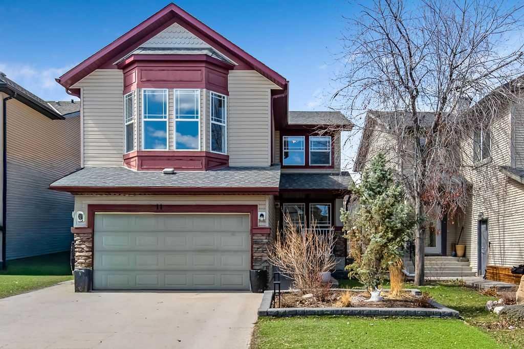11 Cougarstone Park SW, Calgary, Alberta, T3H 4Z9