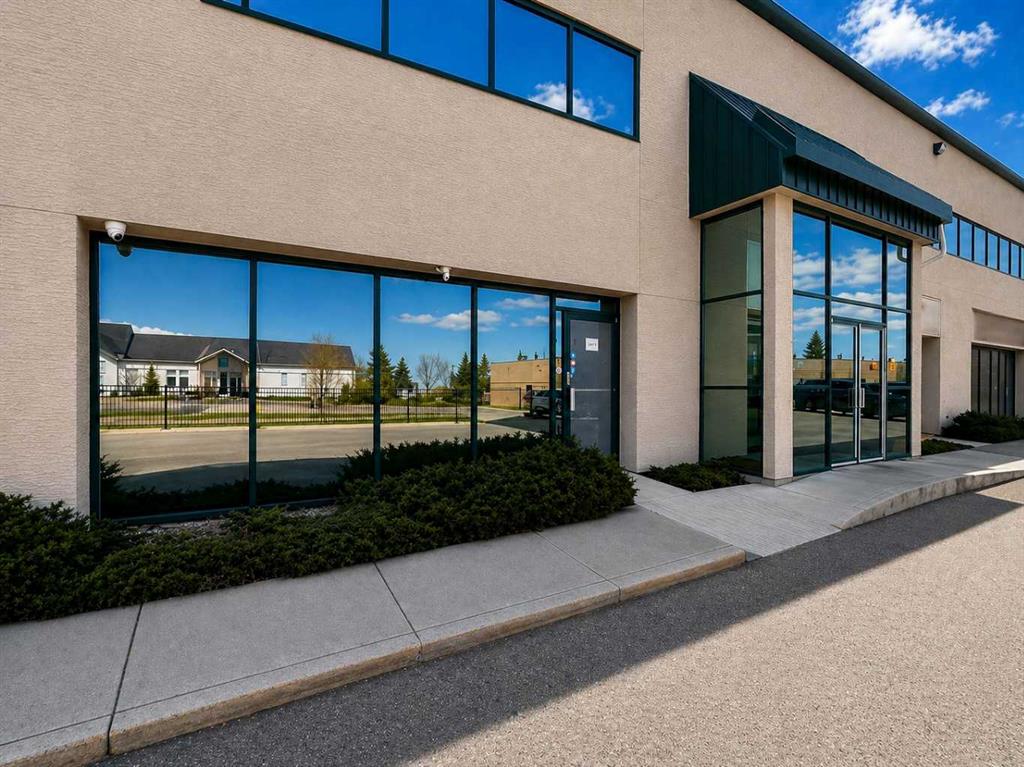 #109 3825 34 Street NE, Calgary, Alberta, T1Y6Z8