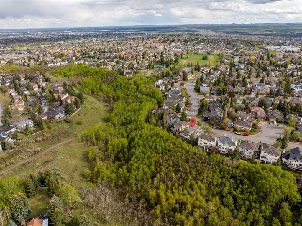52 Christie Knoll Heights SW, Calgary, Alberta, T3H2V2