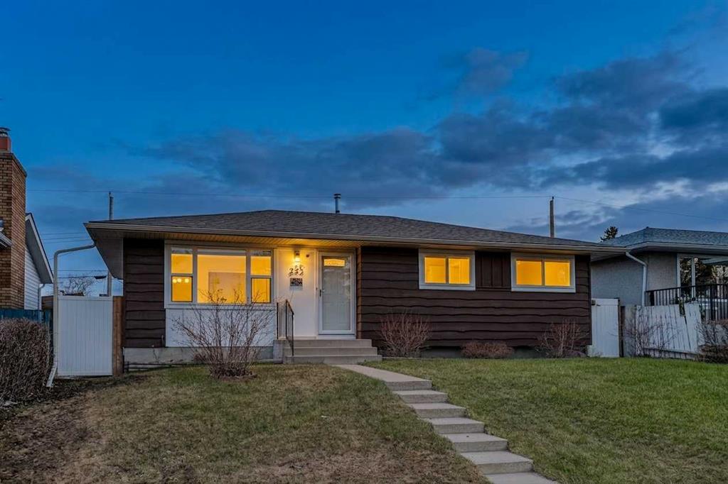 727 Macleay Road NE, Calgary, Alberta, T2E 5Z9