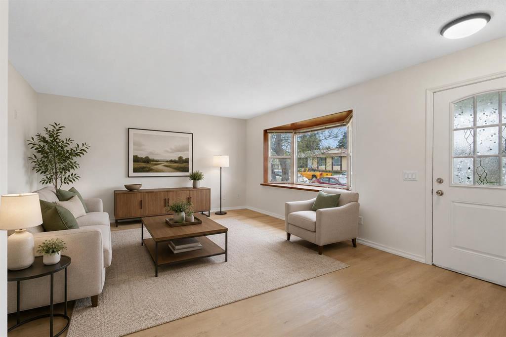268 Madeira Place NE, Calgary, Alberta, T2A5T1