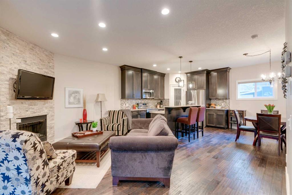 #2 309 15 Avenue NE, Calgary, Alberta, T2E 1H3