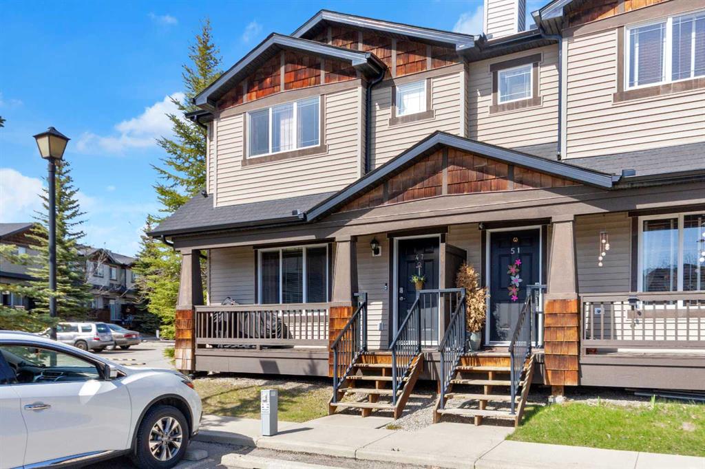 47 Panatella Park NW, Calgary, Alberta, T3K 6L5