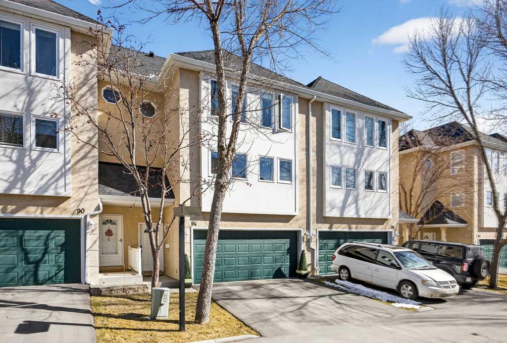 94 Candle Terrace SW, Calgary, Alberta, T2W 6G7