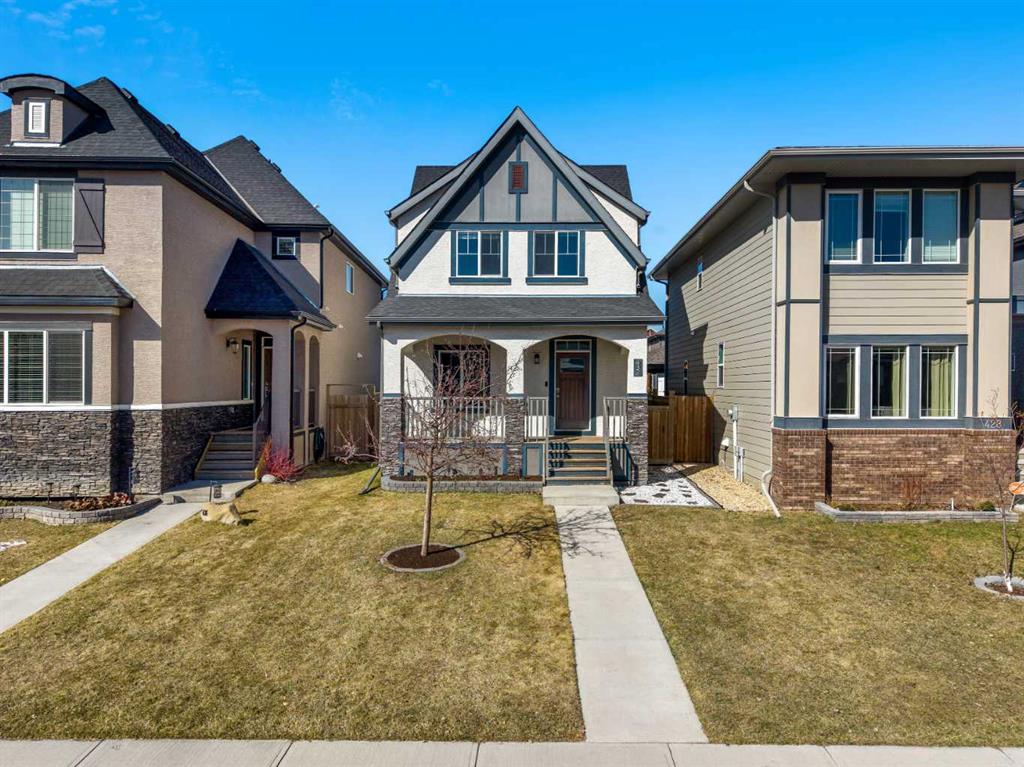 432 Marquis Heights SE, Calgary, Alberta, T3M 1V1