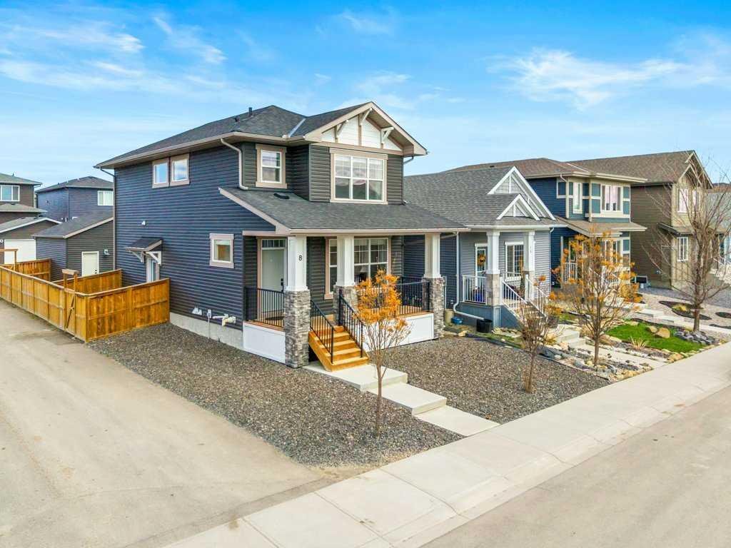 8 Bergamot Street, Okotoks, Alberta, T1S 5R9