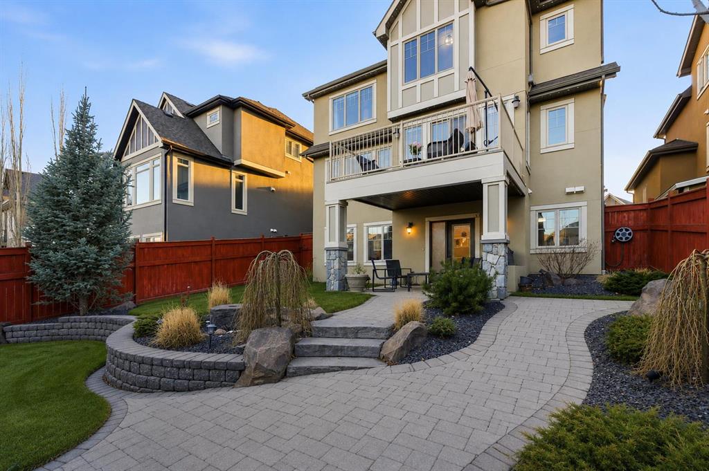 52 Aspen Summit Drive SW, Calgary, Alberta, T3H 0E8