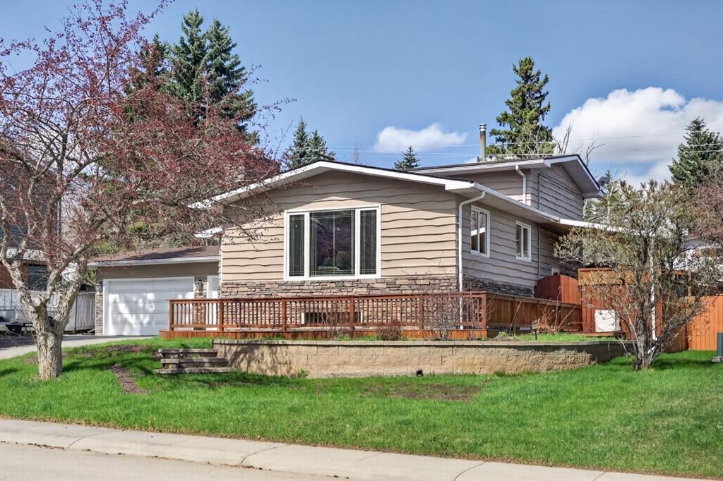 8 Slocan Road SW, Calgary, Alberta, T2W 0S8