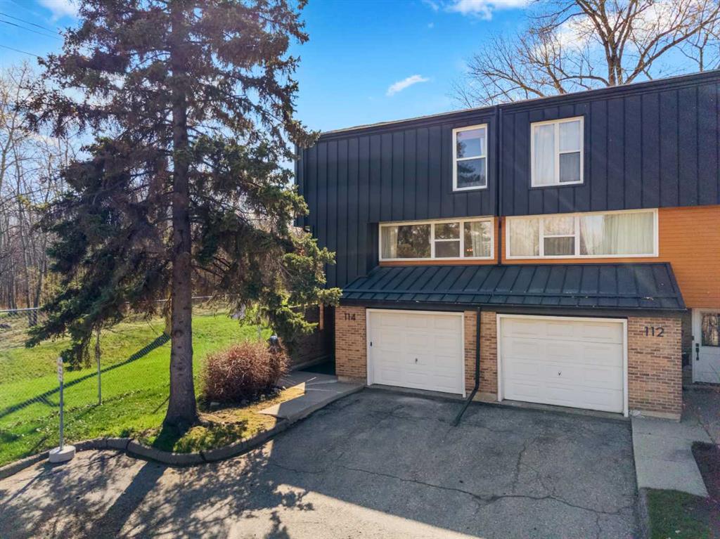114 Brae Glen Lane SW, Calgary, Alberta, T2W 1B6