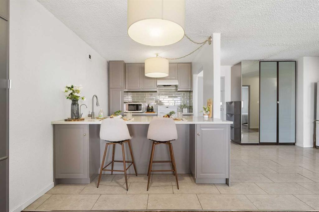 #1406 221 6 Avenue SE, Calgary, Alberta, T2G 4Z9