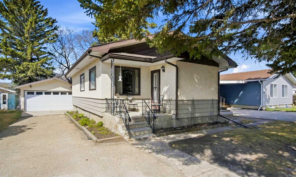 4306 55 Avenue, Olds, Alberta, T4H 1B5