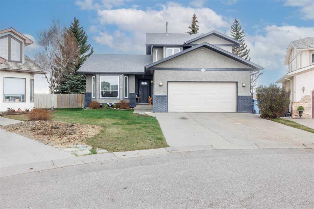228 Wood Valley Bay SW, Calgary, Alberta, T2W 5Y4