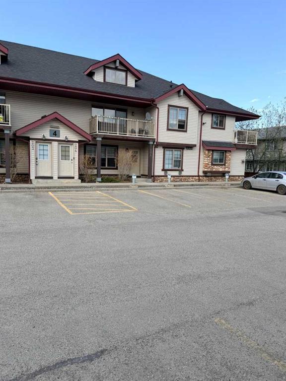 #104 4 Everridge Square SW, Calgary, Alberta, T2Y 5G9