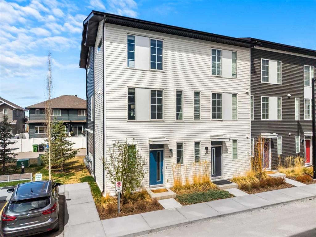 85 Walgrove Common SE, Calgary, Alberta, T2X 4C2