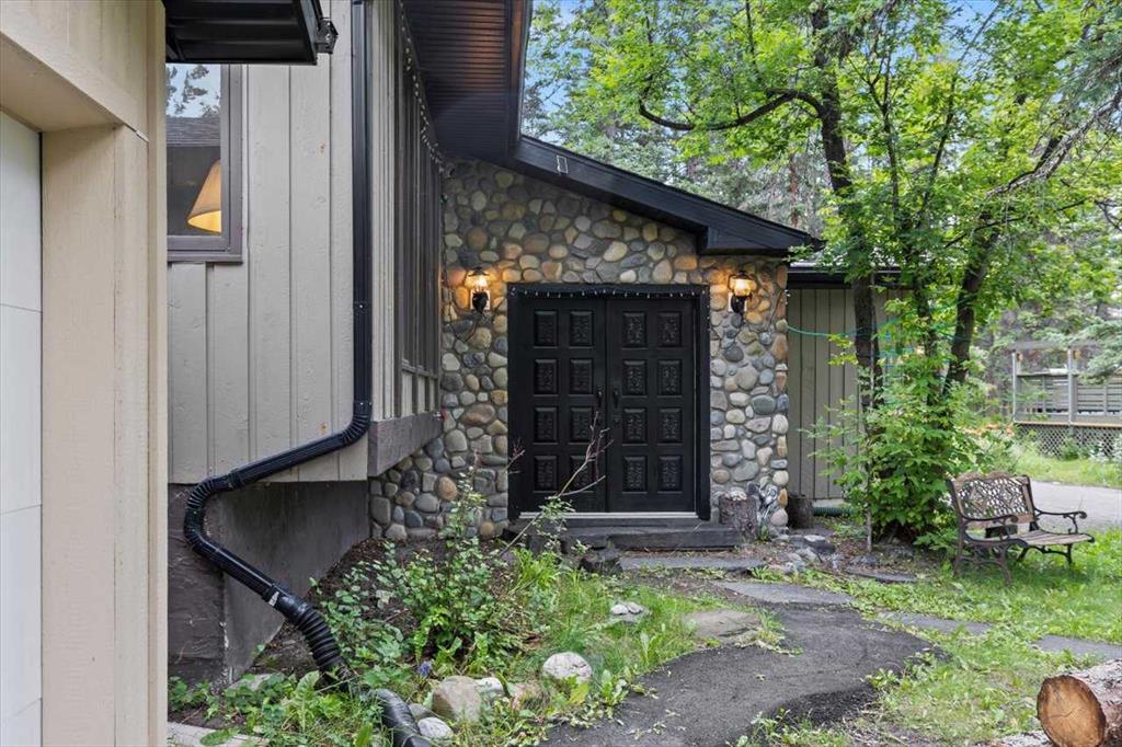 51 Redwood meadows Drive, Rural Rocky View County, Alberta, T3Z 1A3