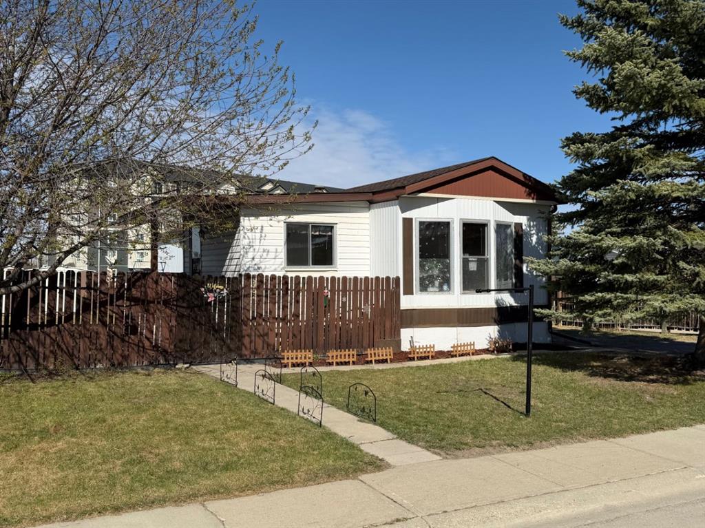 5302 Birch Road, Olds, Alberta, T4H1M2
