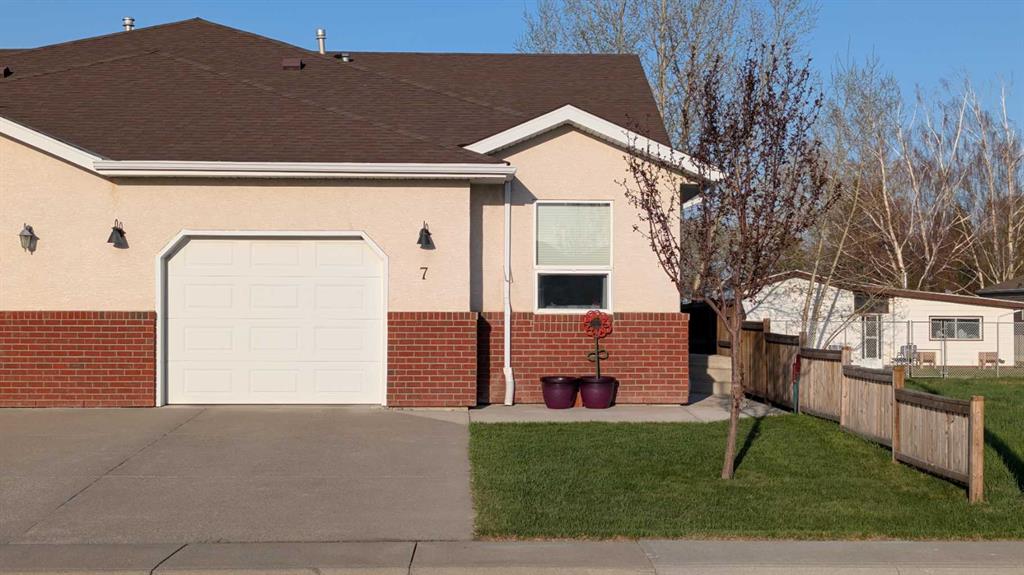 7 Sundance Street W, Claresholm, Alberta, T0L 0T0
