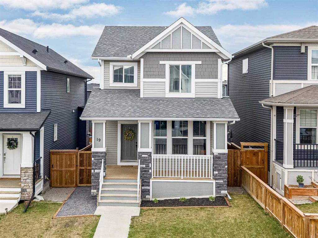 19 Heritage Rise, Cochrane, Alberta, T4C 2R4