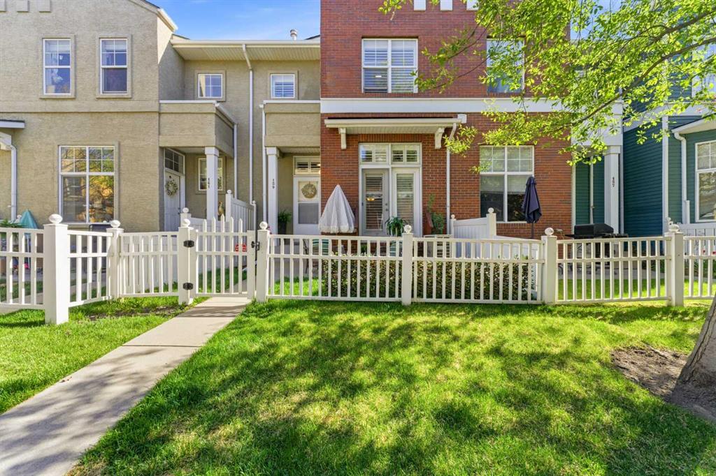 159 Mckenzie Towne Gate SE, Calgary, Alberta, T2Z 4G2