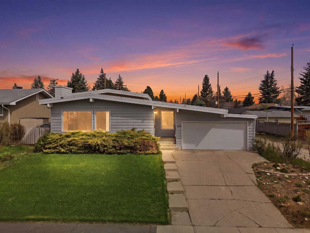 6107 Longmoor Way SW, Calgary, Alberta, T3E 5Z8
