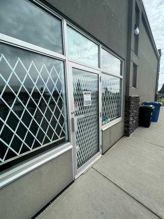 208 10 Avenue N, Carstairs, Alberta, T0M 0N0