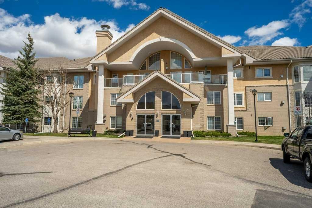 #136 728 Country Hills Road NW, Calgary, Alberta, T3K 5K8