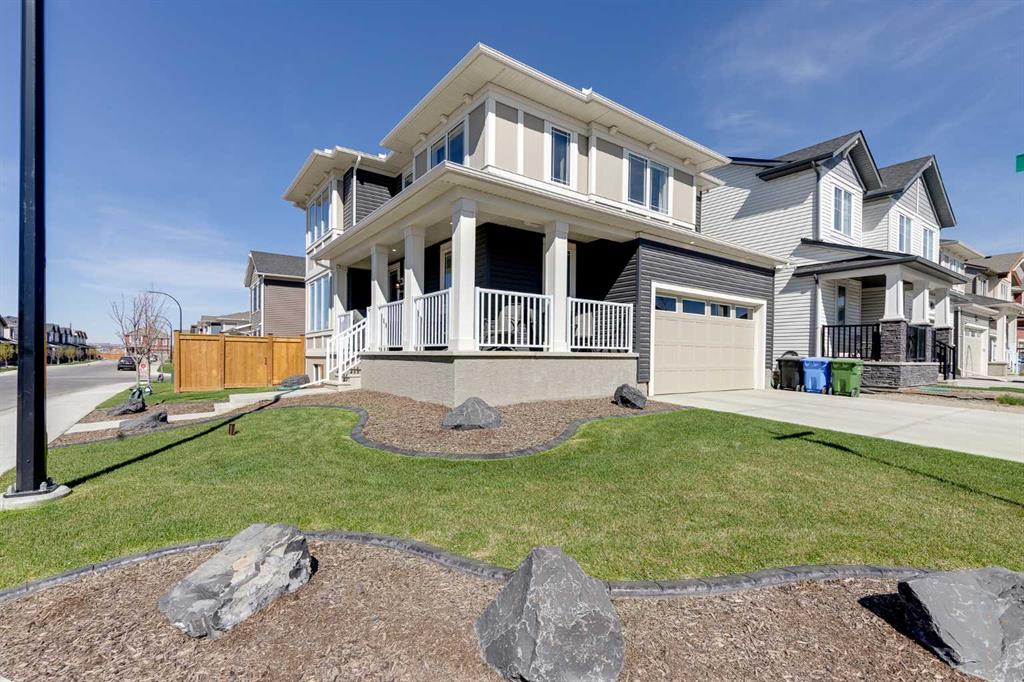 28 Carringwood Close NW, Calgary, Alberta, T3P 2A9