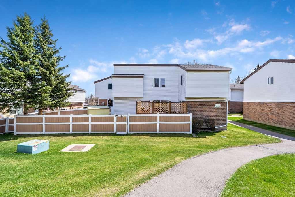 #107 5103 35 Avenue SW, Calgary, Alberta, T3M 6L0