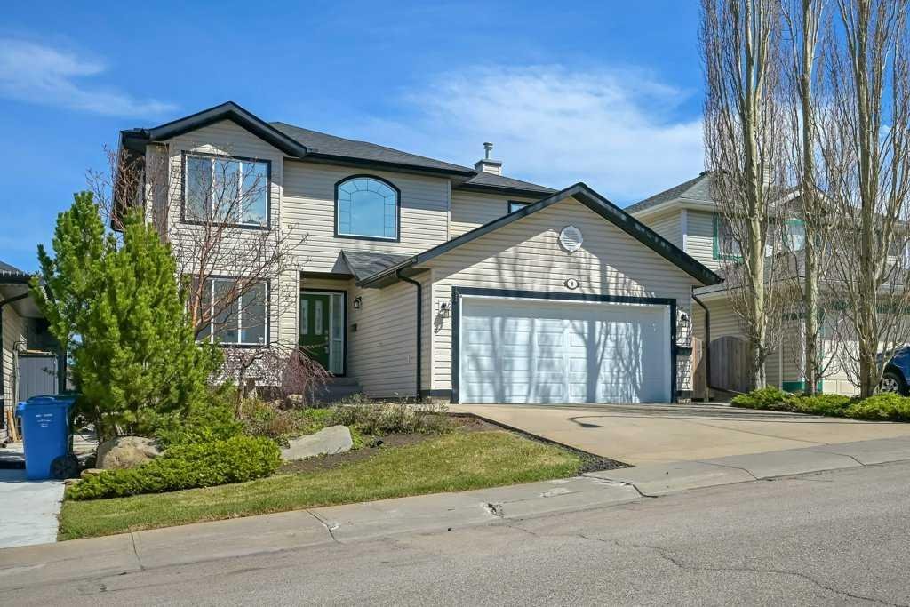 8 Valley Creek Crescent NW, Calgary, Alberta, T3B 5V2