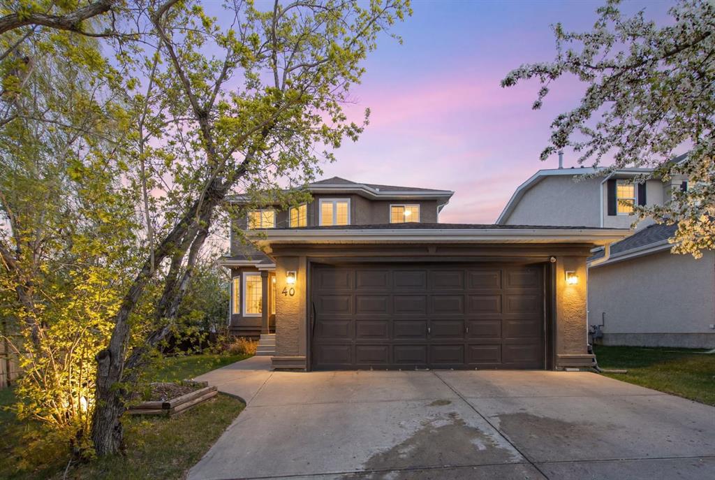 40 Mt Assiniboine Circle SE, Calgary, Alberta, T2Z 2N8