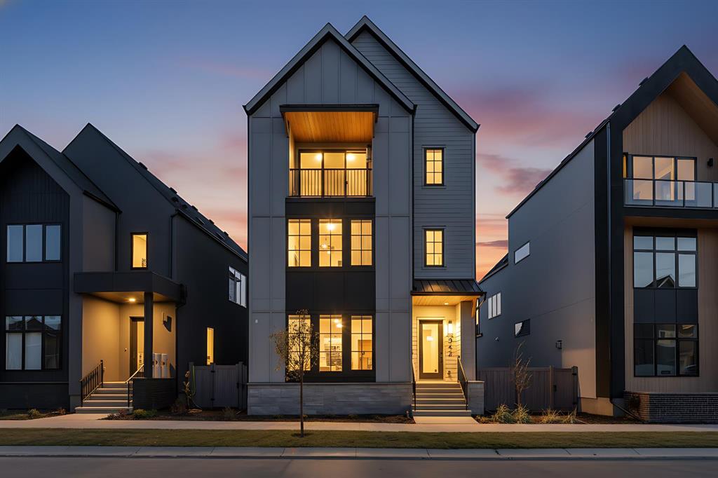 342 Normandy Drive SW, Calgary, Alberta, T3E 8G8