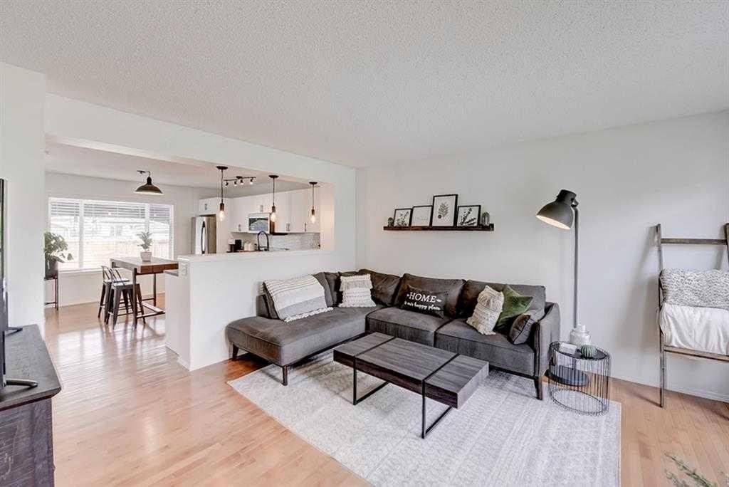 12 Elgin Meadows View SE, Calgary, Alberta, T2Z 0E8