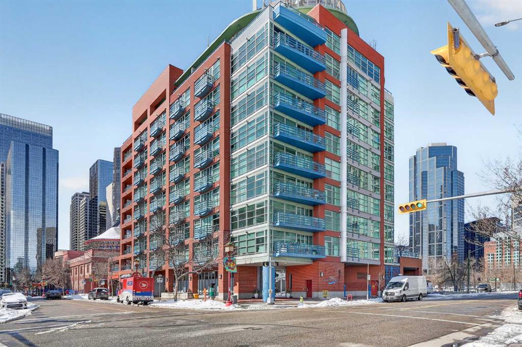 #312 205 Riverfront Avenue SW, Calgary, Alberta, T2P 5K4