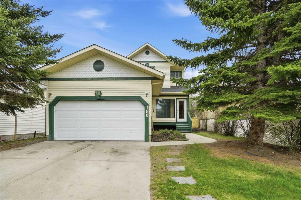 180 Woodside Road NW, Airdrie, Alberta, T4B 2E2