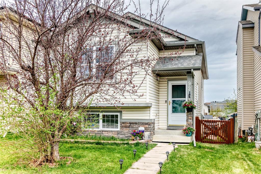 92 Everstone Rise SW, Calgary, Alberta, T2Y4J7