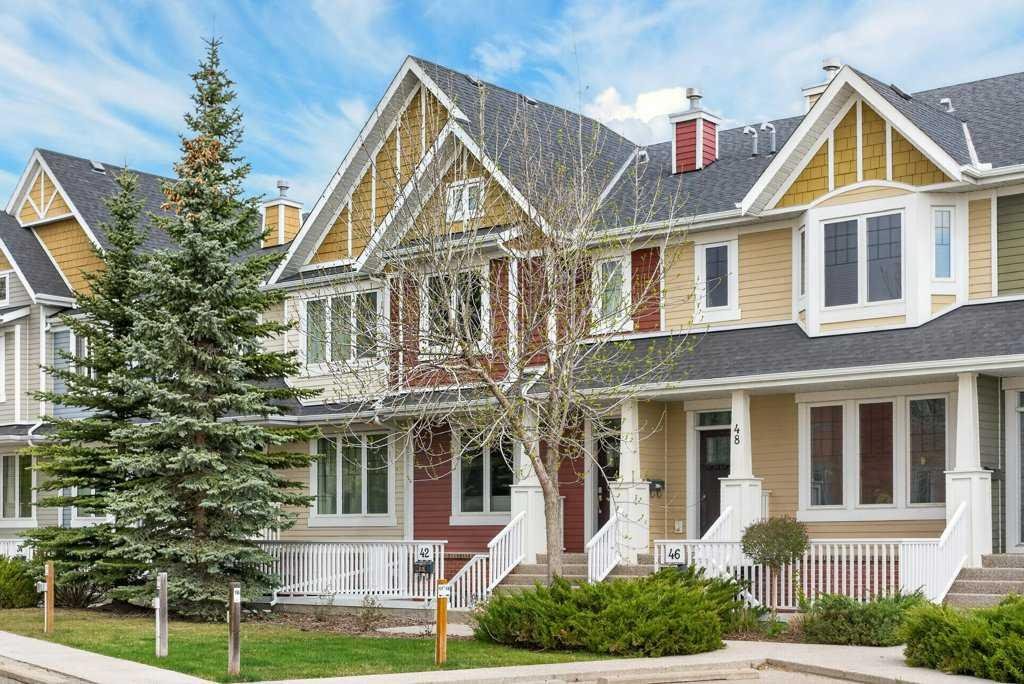 44 Mike Ralph Way SW, Calgary, Alberta, T3E 0H8