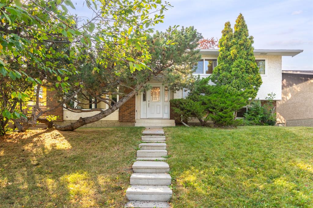207 Whiteview Bay NE, Calgary, Alberta, T1Y 1R8