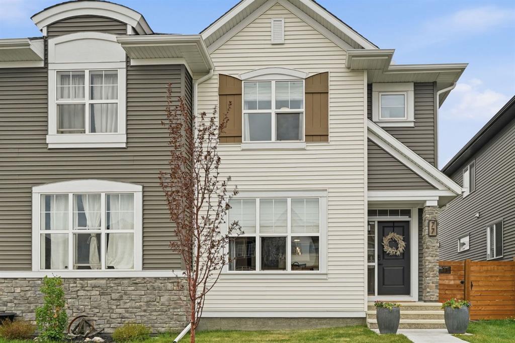 77 Wolf Gate, Okotoks, Alberta, T1S 5T9