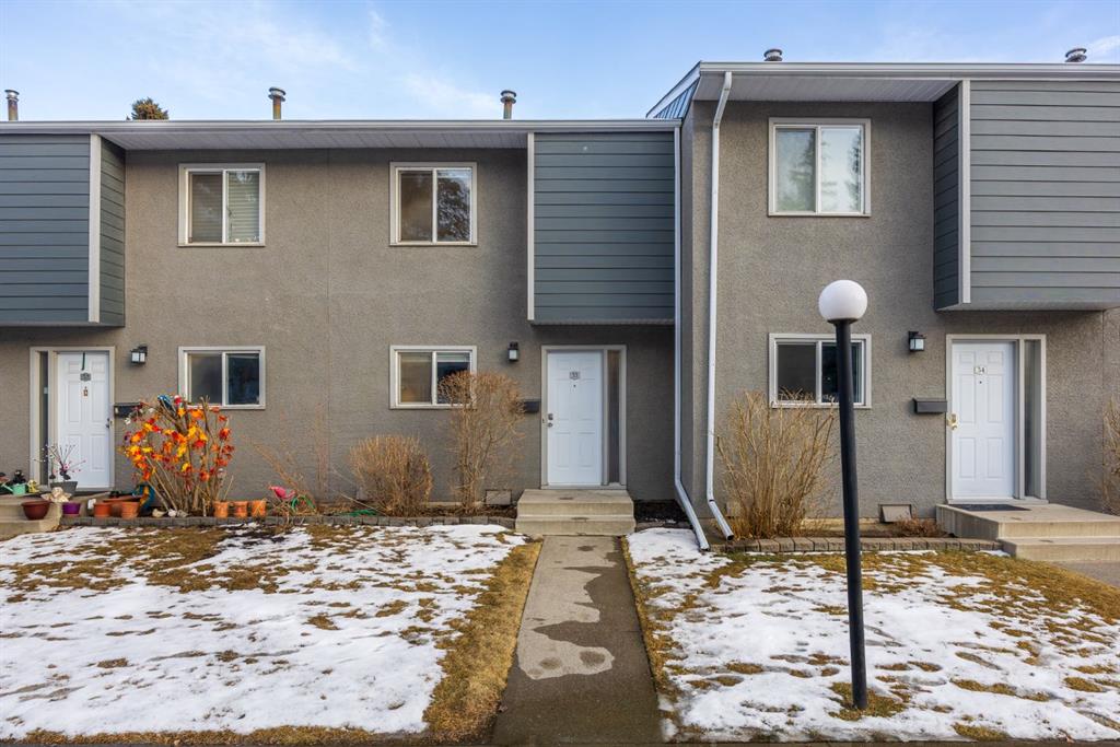 #33 219 90 Avenue SE, Calgary, Alberta, T2J0A3