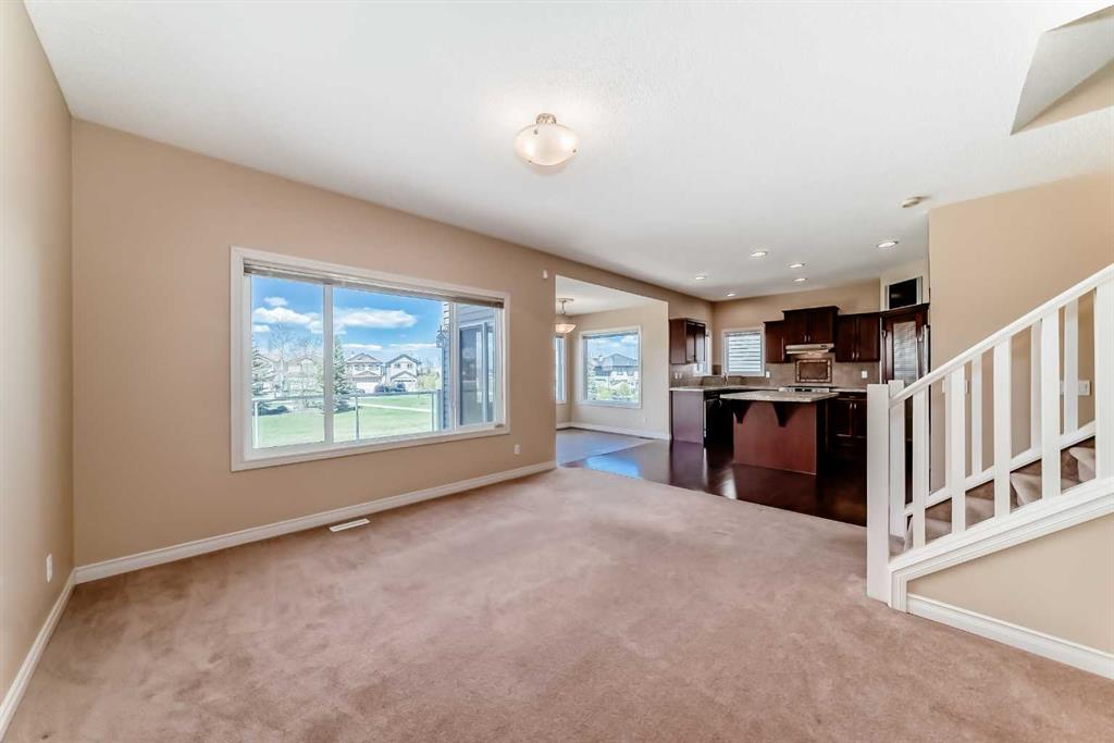 22 Everhollow Rise SW, Calgary, Alberta, T2Y 5H2